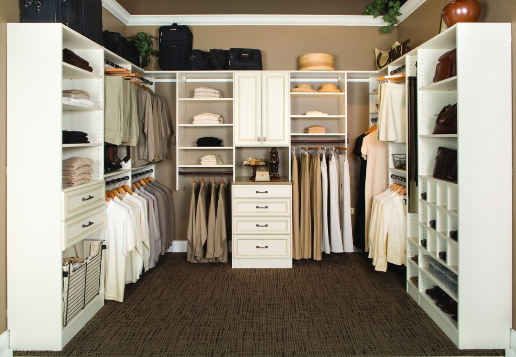 Custom Closet and Cabinets in Carrollton near Dallas, Texas 

